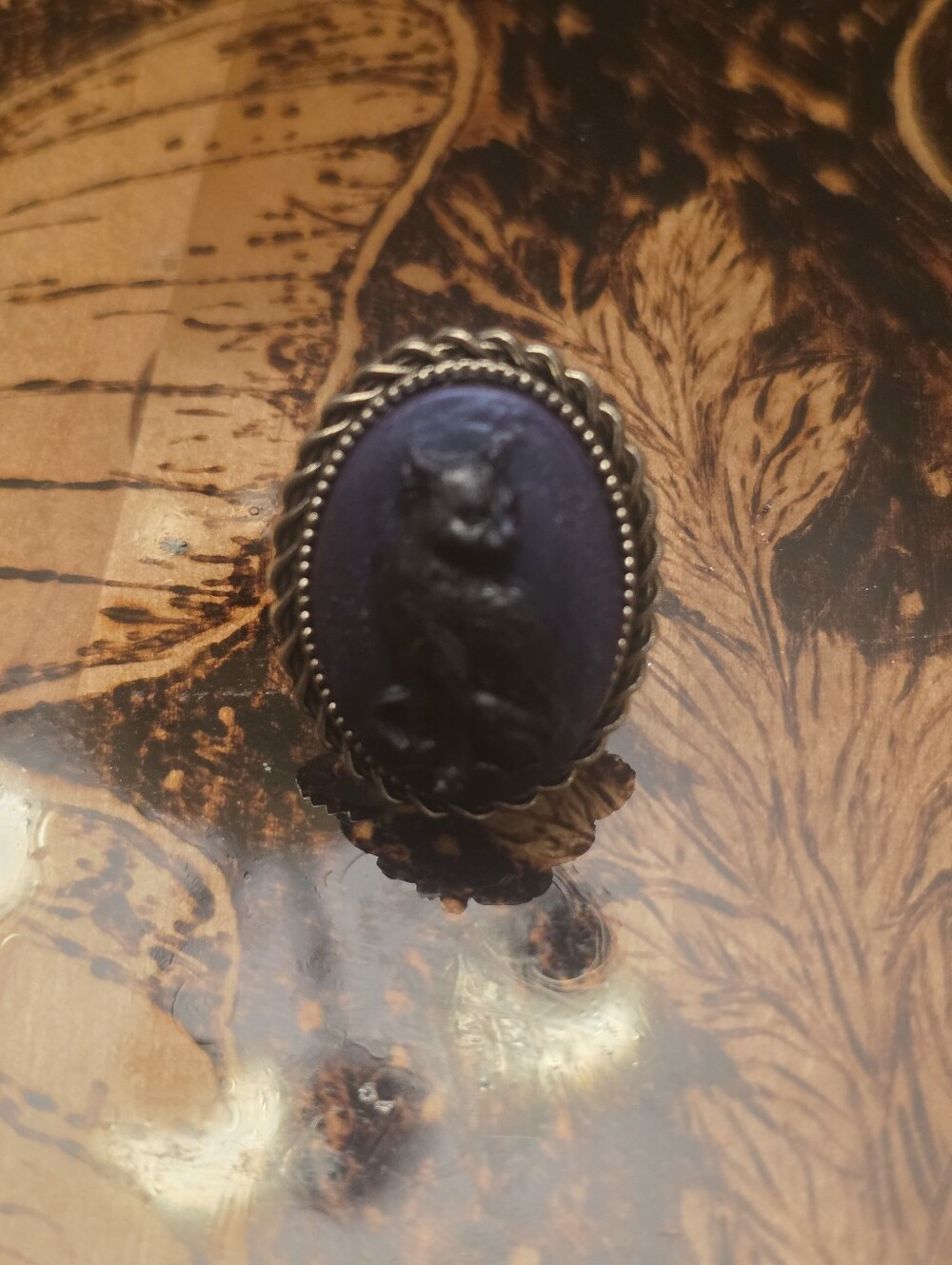 Black Resin Cat In Bronze Tone Bezel Frame Adjustable Ring
